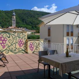 -Yesterday Apt- 2 bedroom, big terrace in the center of Valdobbiadene