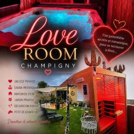 La Maison des Plaisirs Love room, hotel a Champigny-sur-Yonne