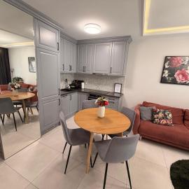 Apartamenty GB przy PCK 3, 3A, 5 z bezpłatnym parkingiem by Gingerbread Apartments, отель в Торуни