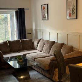 Contemporary apartment Great Location with private car park、キースリーのホテル