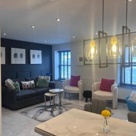 The Penthouse Luxury Central Apartment