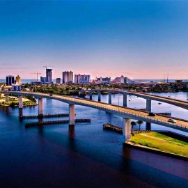 Wyndham Ocean Walk -1302 Vacation in Comfort and luxury - 1BR Direct Oceanfront, hotel a Daytona Beach