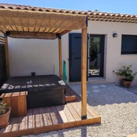 Vrai moment de détente en Provence, avec Jacuzzi