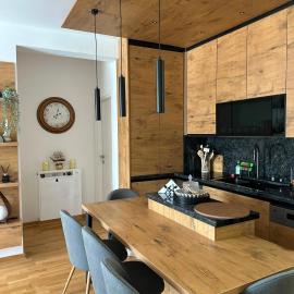 Lux Apartman Leša, hotel in Vrdnik