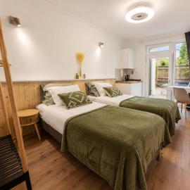 Prague Airport Studio with Kitchenette & Terrace - KindstaySuites, Hotel in Tuchoměřice