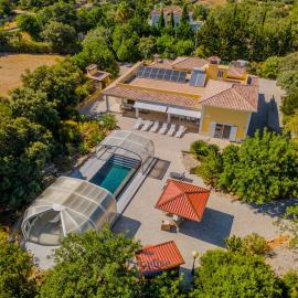 5-Bedroom Algarve Villa with Private Pool