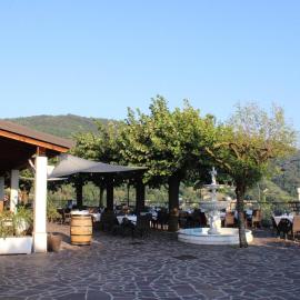 Hotel Ristorante San Michele, hotel u gradu 'Ome'