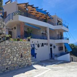 Antika Apartments, hotel v destinaci Shkalle Stenojt