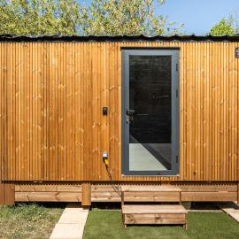 Tiny house calme, vue rivière & viaduc, Morez Jura, khách sạn ở Morbier