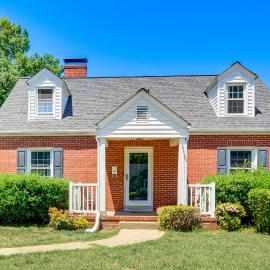 Perfect Location Greensboro Home - Near Everything