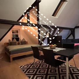 Schöne neue DG Wohnung mit sonniger Dachterrasse und fantastischem Ausblick