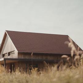 gemütliches Holzhaus am See, hotel Warinban