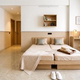 AS Living Guest House - A boutique stay near City Center Mall, PhysicsWallah, Allen, SPM, hotel i Guwahati
