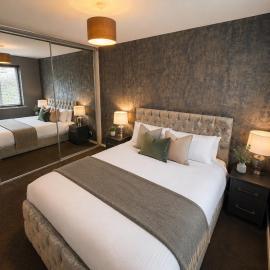 Stylish 2-Bed Flat, Minutes to Southport Centre, hotel in Southport