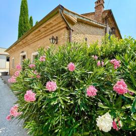 Casa L Oleandro, hotel a Torrenieri