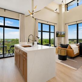 The Eighth Luxury Penthouse in Fourth Ward, hotel in Charlotte
