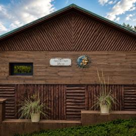 Slunečná Chalet, hotel in Velké Chvojno