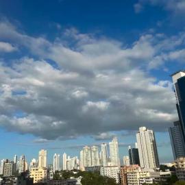 Airhome free shuttle, hotel in Panama City