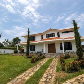 Villa Conejo Miraflores, hotel u gradu Činauta