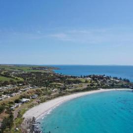 Stunning sea views & golf course, hotel u gradu Penneshaw