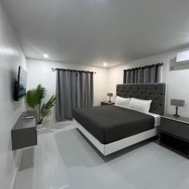 Deluxe two 2 bedroom, hotel v mestu Priory