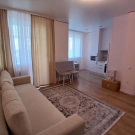 Многоквартирный жилой дом: Koshi şehrinde bir otel