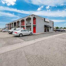 Lackland Gateway Inn: San Antonio şehrinde bir otel