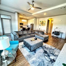 Buckhead Oasis - Spacious 2bd, 2ba with Private Balcony
