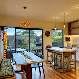Kowhai Cabin - Serene Scandi Escape in Hokitika