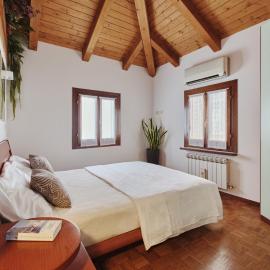 Carnic Alps Apartments - Sol, хотел в Толмецо