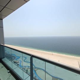Gorgeous sea views, large deluxe 2 bedroom apartment!
