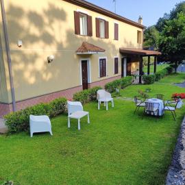 B&B BOUTIQUE DI CHARME "ETNA-RELAX-NATURA"