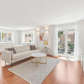 Scharnhäusle 2 - Großzügige Wohlfühl-Wohnung mit Badewanne& Balkon