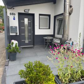Exklusive Flughafen-Messe Apartment nähe Düsseldorf, hotel in Duisburg