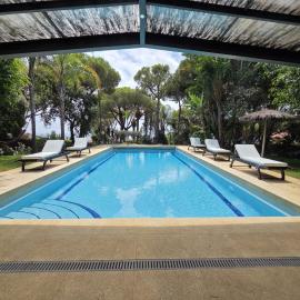 HomeHolidaysRentals Darien - Costa Barcelona, hotel in Cabrils