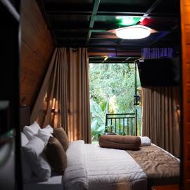 Ro Cabin