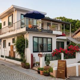 전주 한옥마을 별하 별빛하우스, hotel en Jeonju