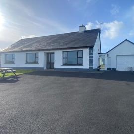 Farrihy Hill House, hotel in Doonbeg