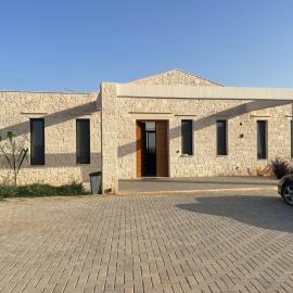 Villa Yi