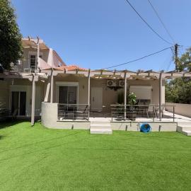 AriAnna Boutique Apartments