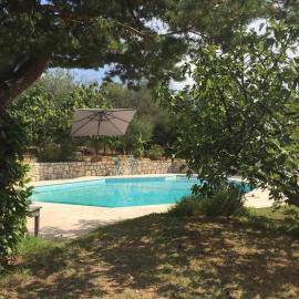 Le mazet, hotel in Mouans-Sartoux