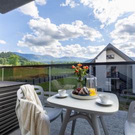 Top Escape Ścięgny - Apartamenty Klonova - apartamenty z widokiem na góry - 2 minuty od Karpacza - Przycup w Karkonoszach Apartamenty