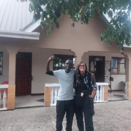 Amazon half london, hotel u gradu Boma la Ngombe
