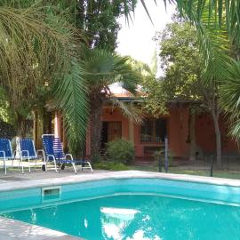 Casa quinta con gran parque y piscina en zona privilegiada -"De Barro y Caña"