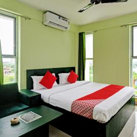 Pānchuria में, होटल Hotel O Night Quine Guest House