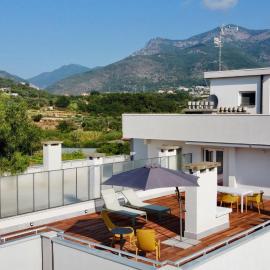 Il Niro Terrazza - Luxury Apartment with Large Terrace & Pool