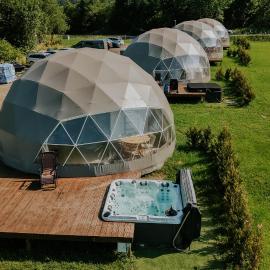 Aqua Glamp، فندق في Jaszczurowa