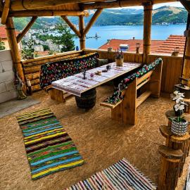 Best view house, hotel in Orşova
