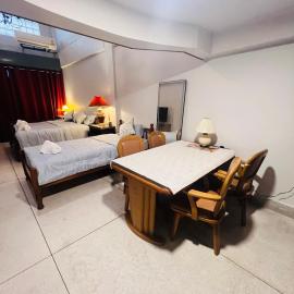 Baan Bangrak Home, hotel in Bang Rak