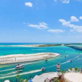 Breathtaking Views Emerald Grande 3BR,2BA 904E, hotel Destinben